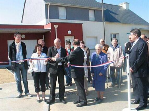 tricot-inauguration de la residence les coteaux de la touche-louvigne du desert-35