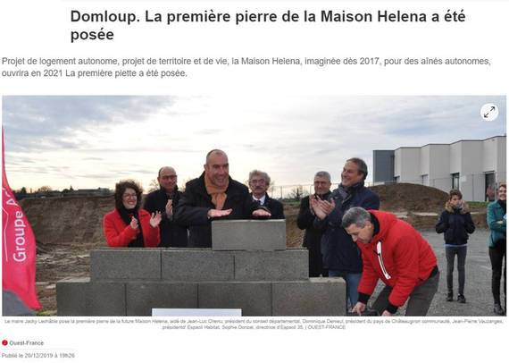 2019-12 ESPACIL Domloup-pose 1ère pierre.JPG