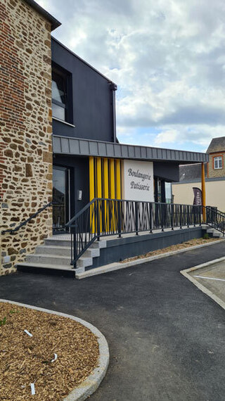 tricot-boulangerie-zinc-escalier-La-Bazouge-du-désert-35