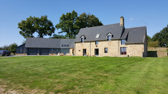 tricot-maison-individuelle-extension-bardage-Saint-Marc-Le-Blanc-35