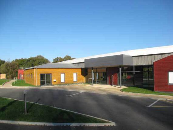 tricot-ecole-andouille neuville-35-entree principale