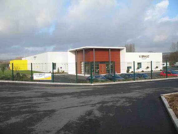 tricot-industriel-la chapelle janson-35-facade principale