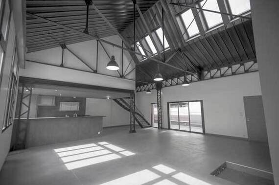 tricot-rehabilitation-d-une-ancienne-usine-en-lofts-fougeres-35-charpente-loft