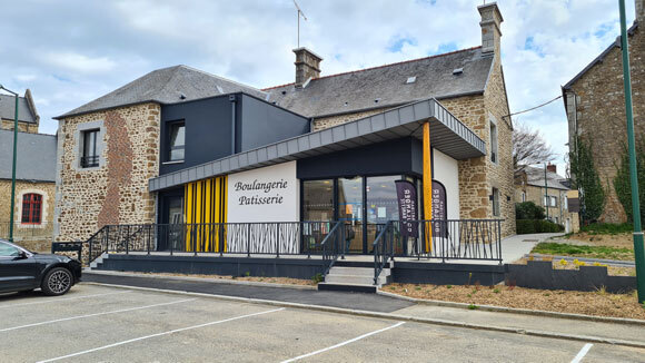 tricot-boulangerie-zinc-jaune-La-Bazouge-du-désert-35