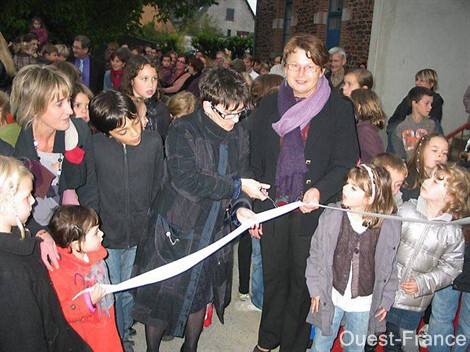 tricot-inauguration ecole saint michel - bedee